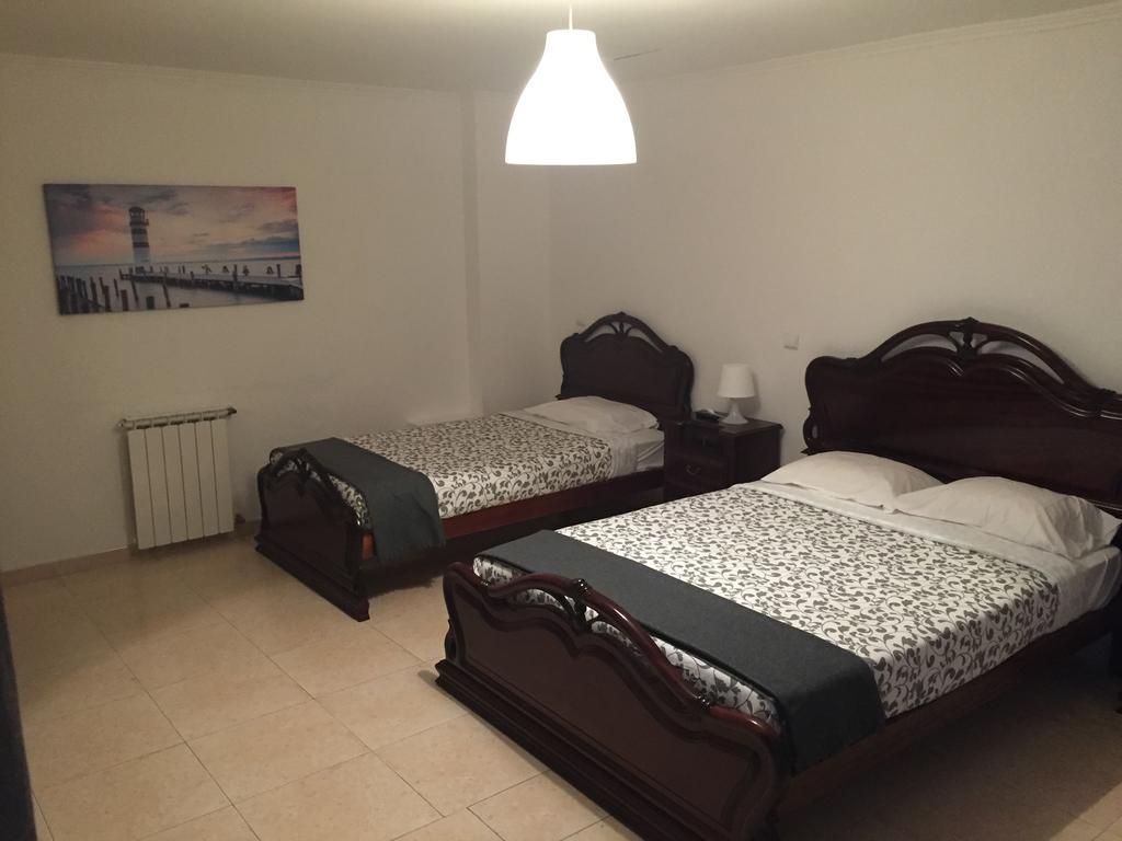 Granada Holidays Guest House São Martinho do Porto Eksteriør bilde